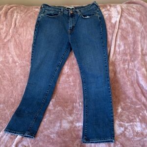 Vintage women's Levi's  505 straight leg  jeans